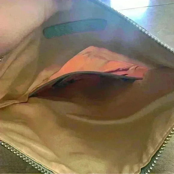 Rachael Pally Clutch - Picture 3 of 7